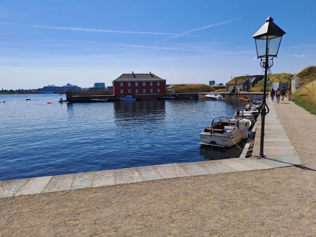Billede 26 fra SEJLE OG FISKETUR KØBENHAVN