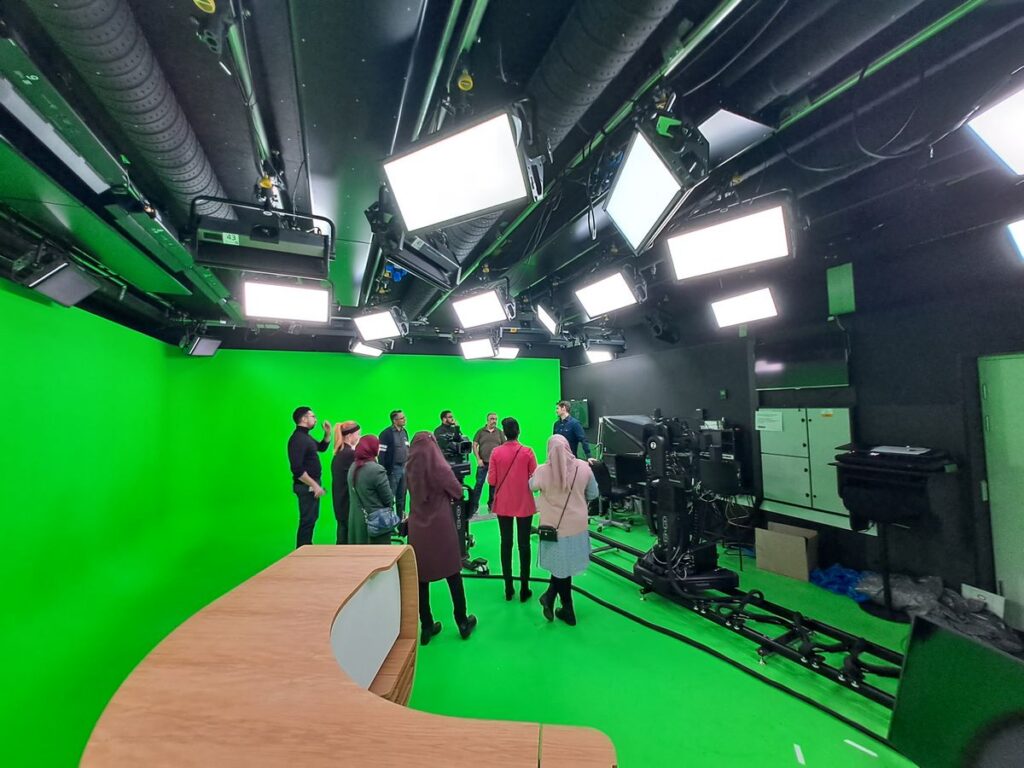 Billede 5 fra TV2, TEGLHOLMEN, KØBENHAVN, RUNDVISNING